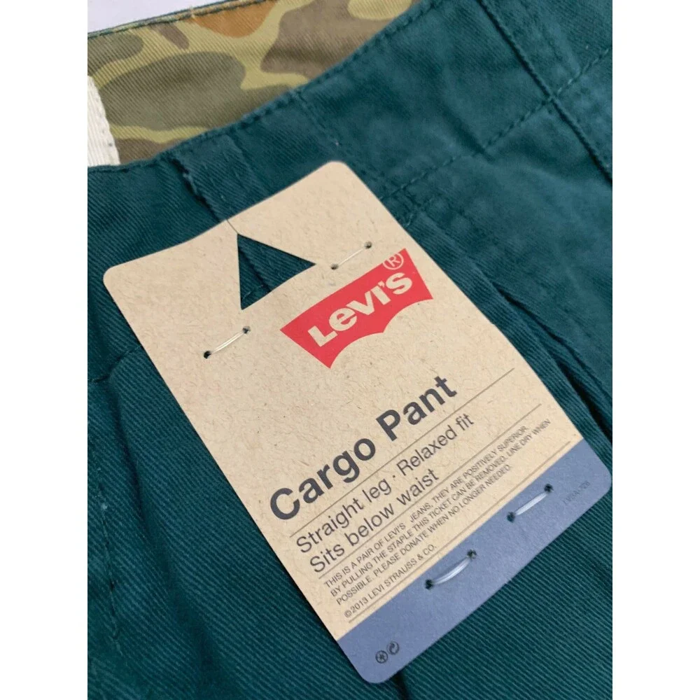 NWT LEVIS BOYS STRAIGHT LEG CARGO COTTON PANTS SIZE 10    25/25